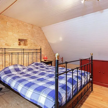 Feriehus Secluded Holdiay In Saint-cirq-madelon With Terrace In Luxury Of Nature
