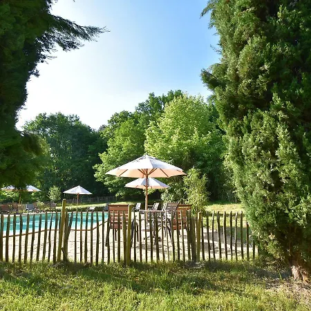 Feriehus Secluded Holdiay In Saint-cirq-madelon With Terrace In Luxury Of Nature *