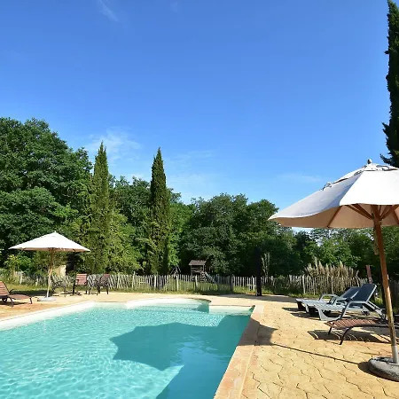 Secluded Holdiay In Saint-cirq-madelon With Terrace In Luxury Of Nature Milhac